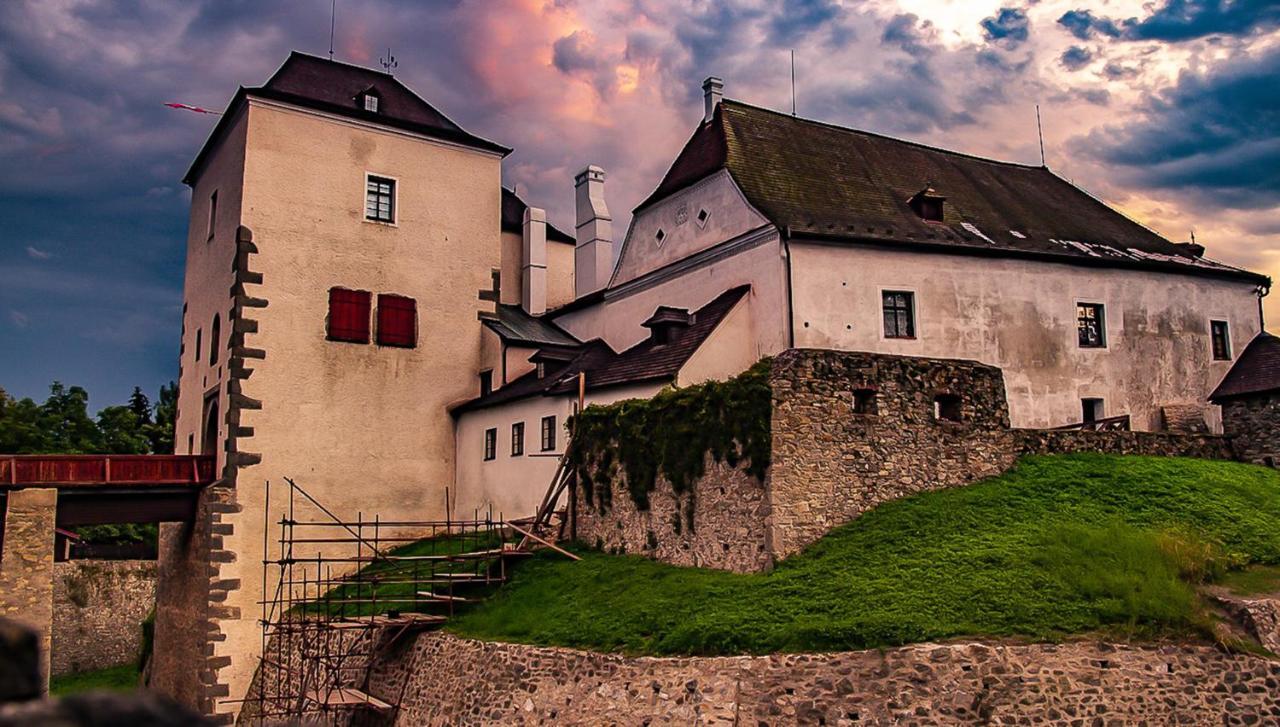 Penzion 1670 Nové Hrady Kültér fotó